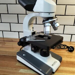 MICROSCOPIO BINOCULAR HF6DH