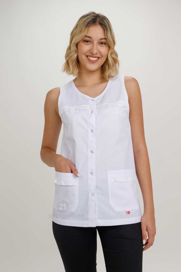 Poncho con Broche